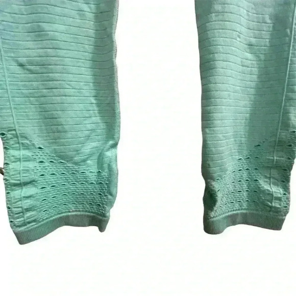 Gymshark Women's Seamless Leggings Size S Neo-Mint Activewear - Picture 8 of 12